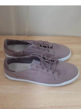 Reef Sneakers W 7.5 - Worn once!